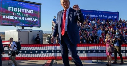 Tramp ODBIJA potpisati račun za pomoć, dok milioni Amerikanaca ostaju bez posla !