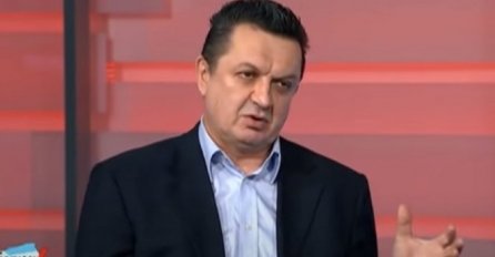 DA LI ĆE SE NEKO ZARAZITI KAD DOĐE U KONTAKT SA VIRUSOM ZAVISI OD 2 STVARI Doktor Milanko upozorava: Nikako nemojte raditi ovo sa maskom