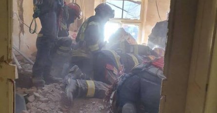 Čudo u Petrinji: 'Djevojka je bila ispod hrpe cigala, kopali smo četiri sata. Izvukli smo je'