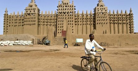 Europski novac u Maliju troši se na krive stvari, a vojna vlast umjesto tranzicije samo jača svoje ovlasti