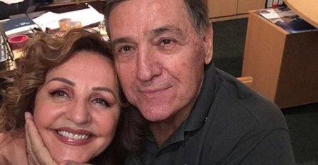 LUKSUZNI PENTHAUS U STAKLU, ANA I MRKA PO POLA ISKEŠIRALI: Detalji će vas raspametiti, a TEK DA VIDITE TERESU I NESTVARAN POGLED (FOTO)