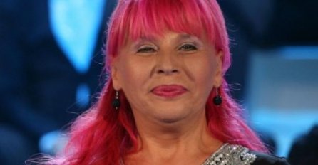 ROZA KOSA JE NJEN ZAŠTITNI ZNAK, A NEKADA JE IZGLEDALA OVAKO! Isplivala STARA FOTOGRAFIJA - ŠOK transformacija Zorice Brunclik! /FOTO/