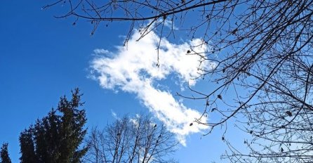 Žena iz Siska snimila nebo nakon potresa: ‘Mobitel sam ostavila djeci, a onda su ugledali oblake‘