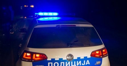 NAPRAVIO HAOS: Mladić izazvao nesreću i pobjegao, policija ga uhvatila i pronašla KILOGRAM DROGE