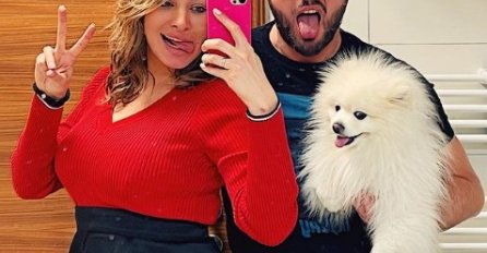 TRUDNA LUNA OBJAVILA SLIKU, UDEBLJALA SE, NE LIČI NA SEBE: Svi gledaju u jedan detalj (FOTO)