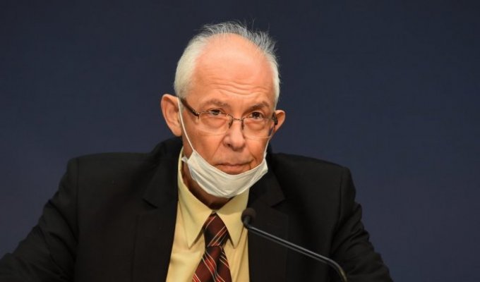 390422-tan2020-11-11-82233919-1-f