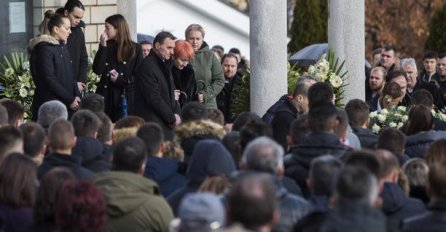 Oglasio se otac mladića koji je s kobne proslave otišao ranije zbog posla: "Bog i planina su ga spasili"