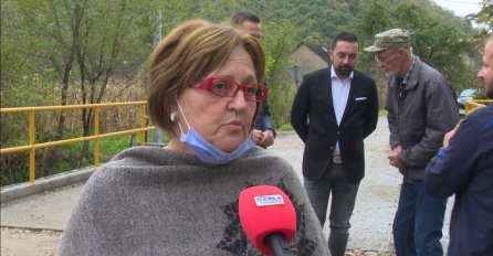 Ovo je direktorica MEVLIDA DERVIŠEFENDIĆ koja je kaznila učenicu LAMIJU JER JE SLAVILA DAN DRŽAVNOSTI BIH