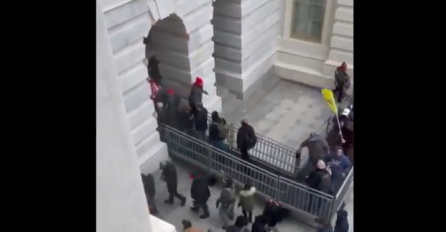 UDARNA VIJEST IZ AMERIKE: Trumpove pristalice upale u Kapitol, probili policijske blokade (VIDEO)