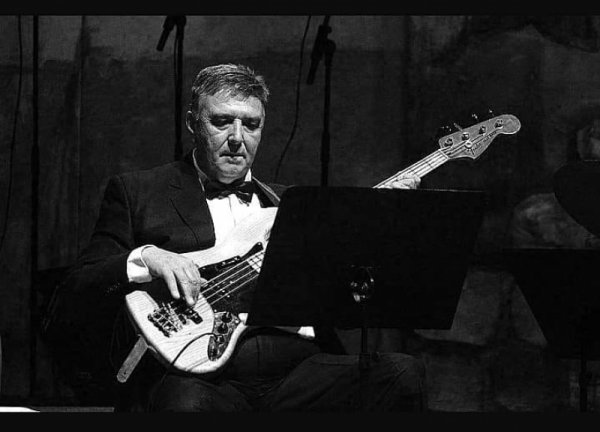 11c352df536ba7d8f17c7db1f32381b3