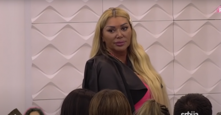 INSPEKTORKA LILI SE SREDILA ZA PRAZNIKE, OBJAVLJENE SLIKE: Evo ko joj je pravio društvo (FOTO)