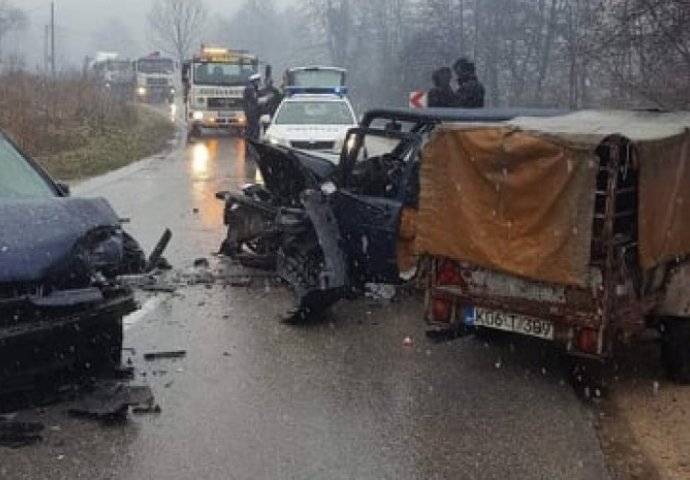 Teška nesreća u BiH: Povrijeđene najmanje dvije osobe