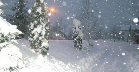 Snijeg u Rusiji zatrpao petoro ljudi: Među njima je i dvoje djece