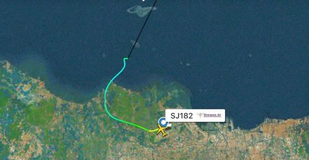 Ministar potvrdio: Avion s 56 putnika se srušio u more, PAO NEKOLIKO MINUTA NAKON UZLIJETANJA U INDONEZIJI