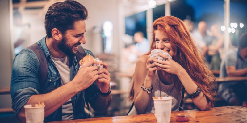 28-064743-10-first-date-success-signs