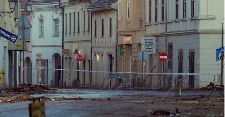 U Petrinji i Glini usuo snijeg, ljudi ispred kuća u užasnim uslovima