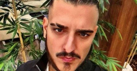 DARKO LAZIĆ USLIKAO SKUPOCJENI SAT, OKO NJEGA SAMO LUKSUZ! SVI GLEDAJU U JEDAN DETALJ: Ovo mu je promaklo