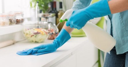 Ovako možete napraviti sredstvo za čišćenje i dezinfekciju svih površina: Sve sastojke sigurno imate već u kući