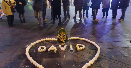 NAKON DVIJE GODINE: Davidovo srce opet na Trgu Krajine u Banjaluci