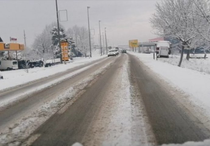 Hladna fronta nadomak u Bosne i Hercegovine, stižu zahladnjenje i snijeg