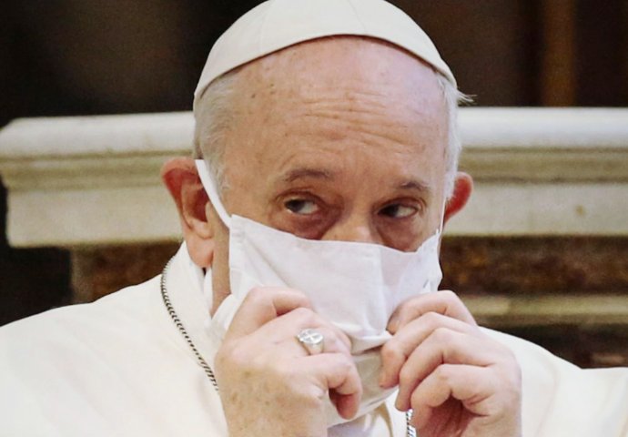 Papa Franjo i bivši papa Benedict vakcinisani protiv koronavirusa