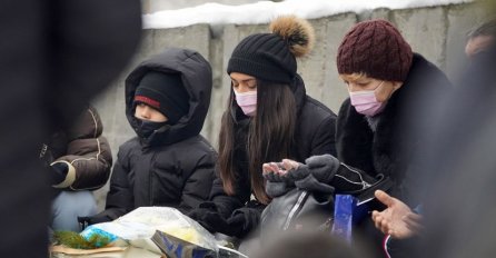 40 DANA OD SMRTI DŽEJA RAMADANOVSKOG: U javnosti prvi put Adilov i Anin sin, POGLEDAJTE KAKO IZGLEDA UNUK DŽEJA RAMADANOVSKOG (FOTO)