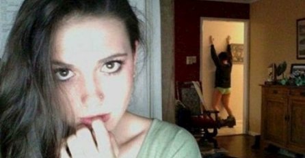 VIDITE LI NEŠTO ČUDNO NA OVOJ SLICI: Kad je vidjela 1 DETALJ iza sebe PROPALA U ZEMLJU OD STIDA