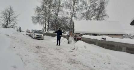 Novi detalji tragedije koja je danas potresla Srbiju: Enedin (44) ubio bivšu ženu, punca i punicu, pa presudio sebi