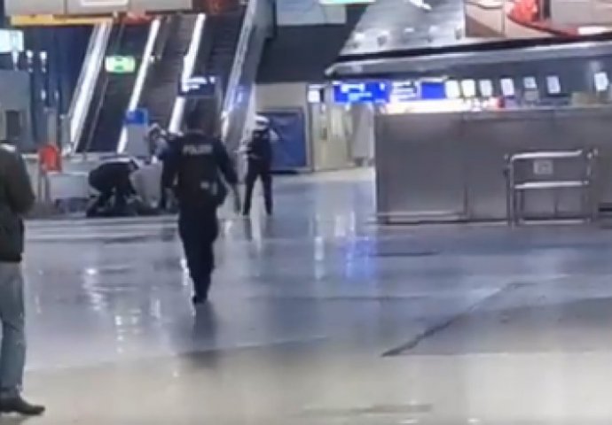 OBJAVLJEN SNIMAK! EVAKUISAN AERODROM U FRANKFURTU: Policija uhapsila jednu osobu 