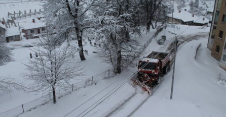 Okovani snijegom i ledom, sela danima bez struje