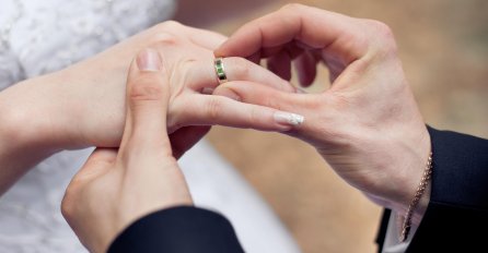 Za DUG i SKLADAN BRAK nije potrebno mnogo! Ovaj JEDNOSTAVAN GEST jača ljubav!