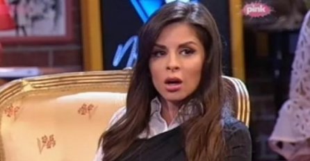 OVAKO JE ANA SEVIĆ IZGLEDALA PRIJE OPERACIJA, ISPLIVALA SLIKA- NIKADA JE NE BISTE PREPOZNALI: Evo šta je sve promijenila na sebi