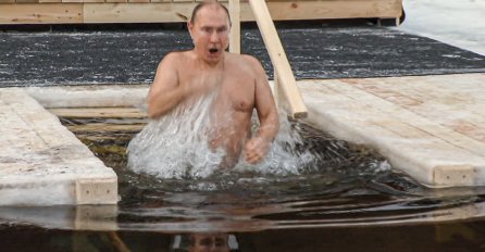 VLADIMIR PUTIN zaronio u ledenu vodu (VIDEO)