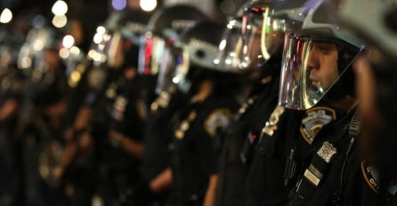 POLICIJA U POTRAZI ZA MUŠKOM OSOBOM optuženom za paljenje crkve i nanošenje natpisa sprejem "Isus je crn"