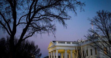 Trump pomilovao 143 osobe, osim sebe i svoje porodice u svojim posljednjim satima vlasti!