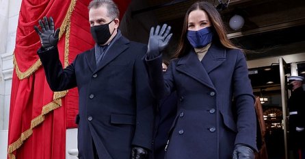 BIDENOVA KĆERKA SE POJAVILA NA INAUGURACIJI I ZASJENILA SVE: Pogledajte ljepoticu, kamere su samo nju snimale (FOTO)