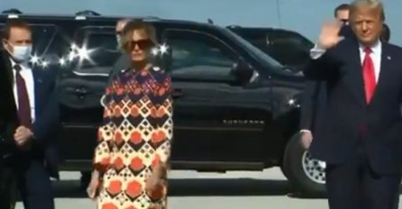 SVJETSKI MEDIJI BRUJE O OVOM SNIMKU: Čim su izašli iz aviona Melanija se udaljila od Trampa