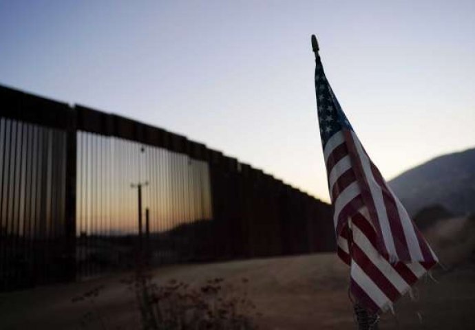 Meksiko granični zid: Izgradnja se zaustavlja do nove odluke, novog predsjednika!