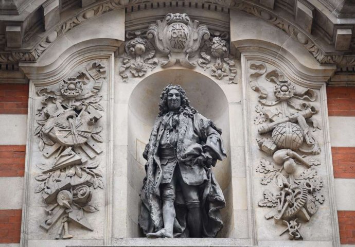 Dvije statue u Londonu koje imaju veze sa TRGOVINOM ROBLJEM trebale bi biti uklonjene!