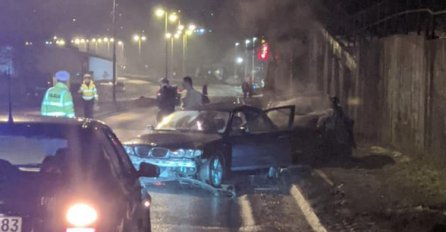 STRAVIČAN PRIZOR: Težak sudar golfa i BMW-a