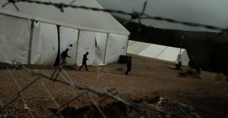 Nove nevolje u Velikoj Kladuši: Zapaljena kuća, policija sumnja na MIGRANTE