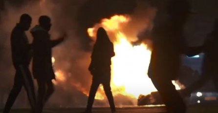 NASTAVLJAJU SE NEMIRI U NIZOZEMSKOJ: Uhapšeno oko 130 osoba, izbili sukobi s policijom