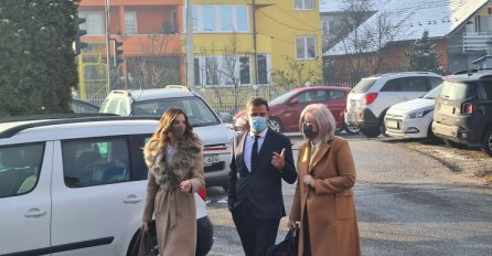 GUŽVA ISPRED SUDA BIH: Stigli Mehmedagić, Novalić, Milićević, Solak, Hodžić