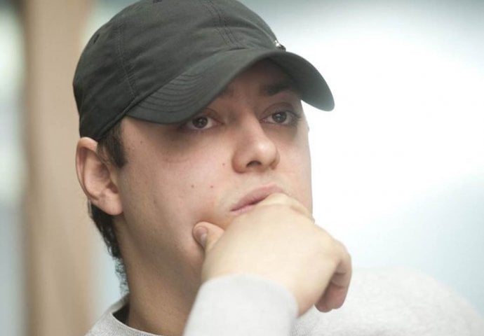 KO JE VELJA NEVOLJA, GOSPODAR TRIBINA? Bio umiješan u ubistvo, pa oslobođen