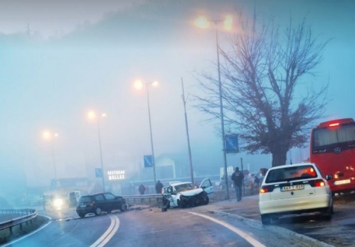 Teška nesreća jutros u BiH: POVRIJEĐENO VIŠE OSOBA