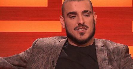 DARKO LAZIĆ OBJAVIO SNIMAK PROVODA SA POKOJNIM OCEM - KITE GA NOVČANICAMA, PJEVAJU I VESELE SE: Srce da pukne