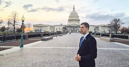 MARKO ĐURIĆ OŽENIO PLAVUŠU VITKE LINIJE, ZASLIJEPIT ĆE VAS NJENA LJEPOTA: Rodila troje djece, a evo kako izgleda (FOTO)