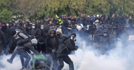 Francuska: Demonstranti se sukobili s policijom zbog novog zakona o sigurnosti