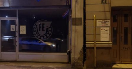 Napad na hrvatsko veleposlanstvo u Sarajevu: Potrgana i bačena zastava EU