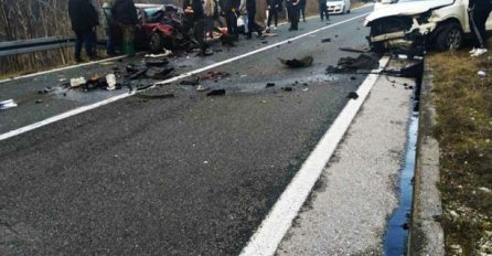 Jučer u teškoj nesreći kod Mostara poginuli otac i majka, danas u bolnici preminula i baka: Evo u kakvom su stanju djeca